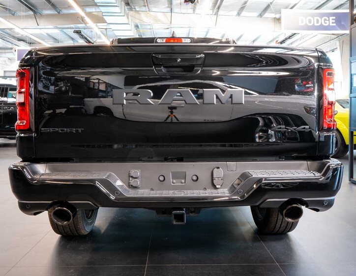 Dodge RAM 3