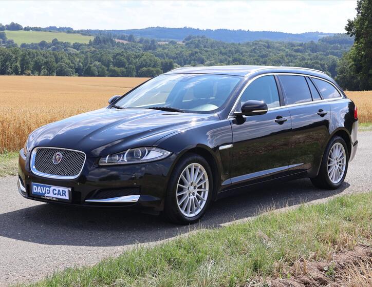 Jaguar XF 3