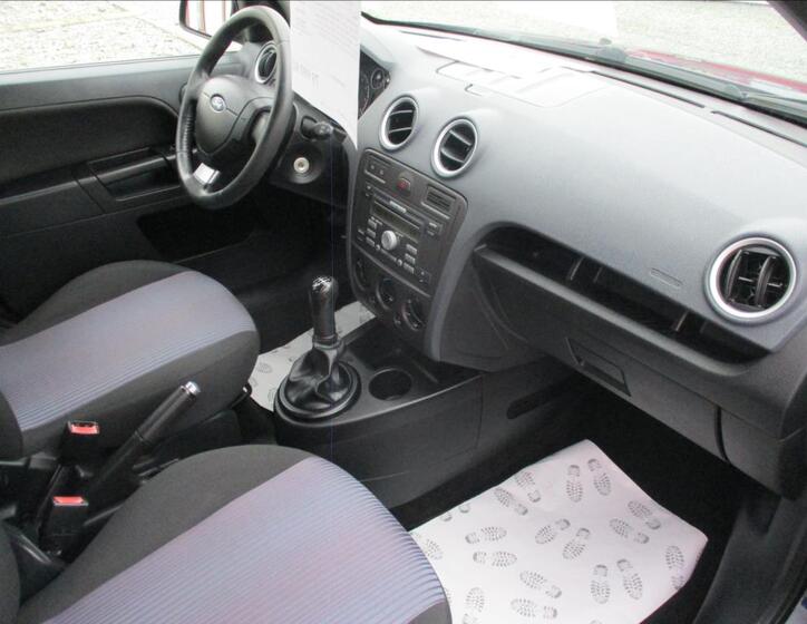 Ford Fusion 9