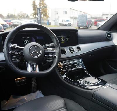 Mercedes-Benz Třídy E 12