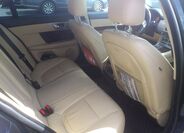 Jaguar XF 17