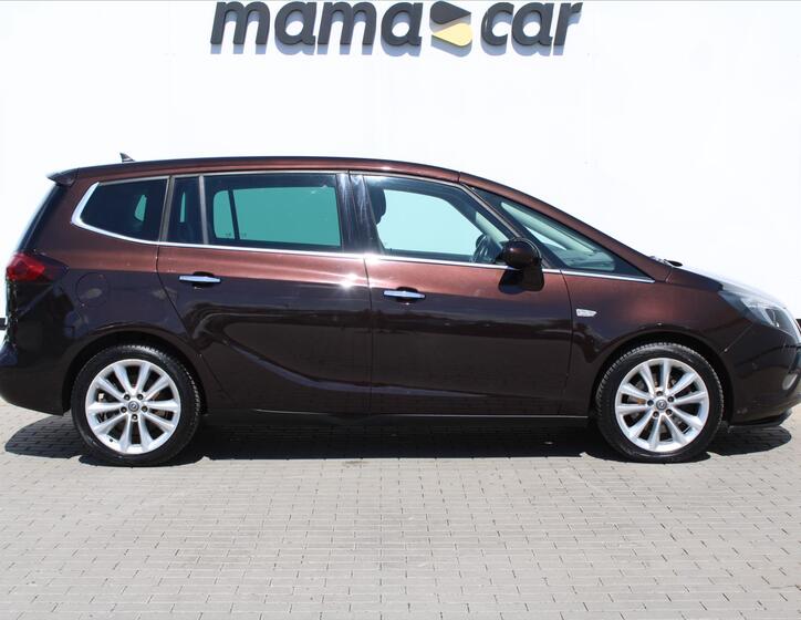 Opel Zafira 8