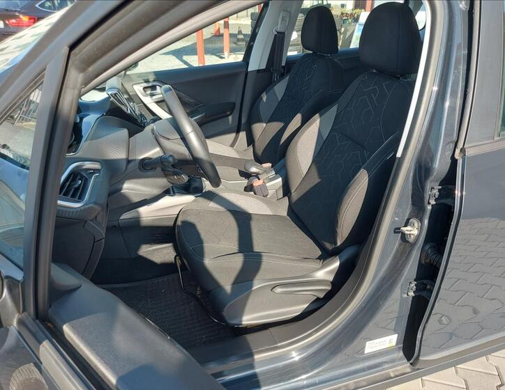 Peugeot 2008 12