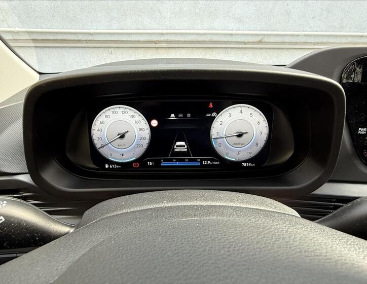 Hyundai i20 9
