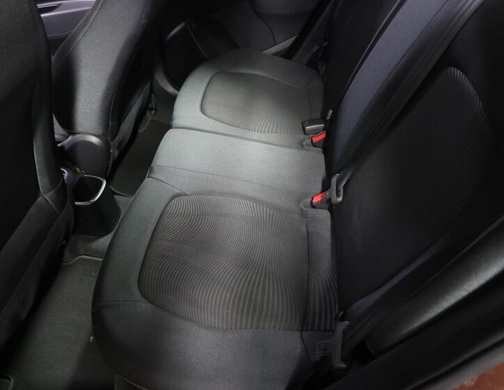 Hyundai i10 10