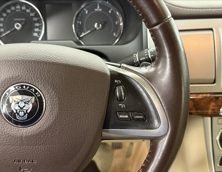Jaguar XF 14