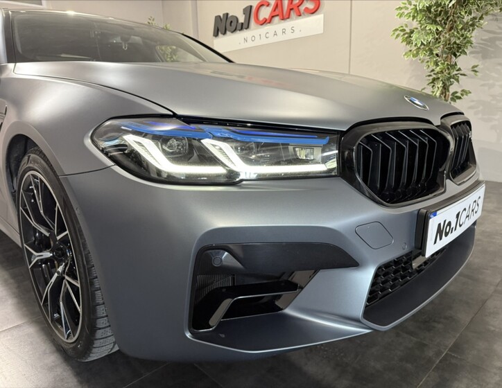 BMW M5 35