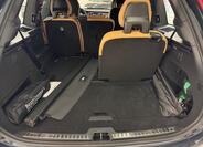 Volvo XC90 13