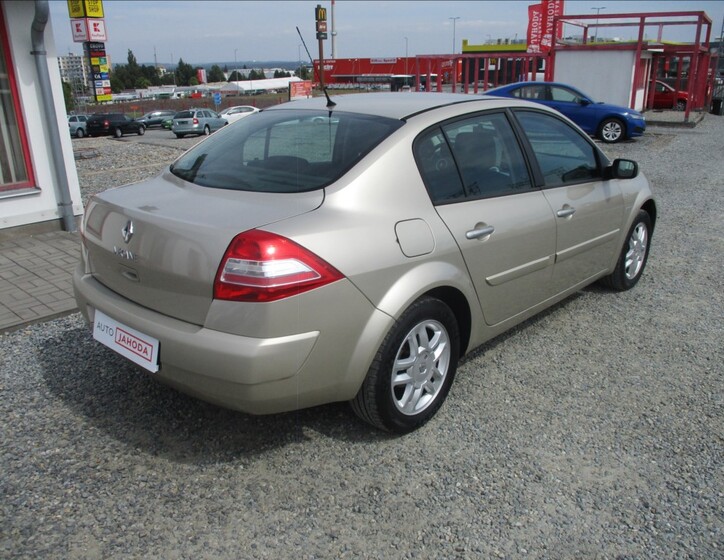 Renault Mégane 8