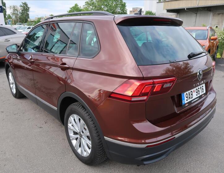 Volkswagen Tiguan 4