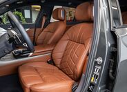 BMW i7 8