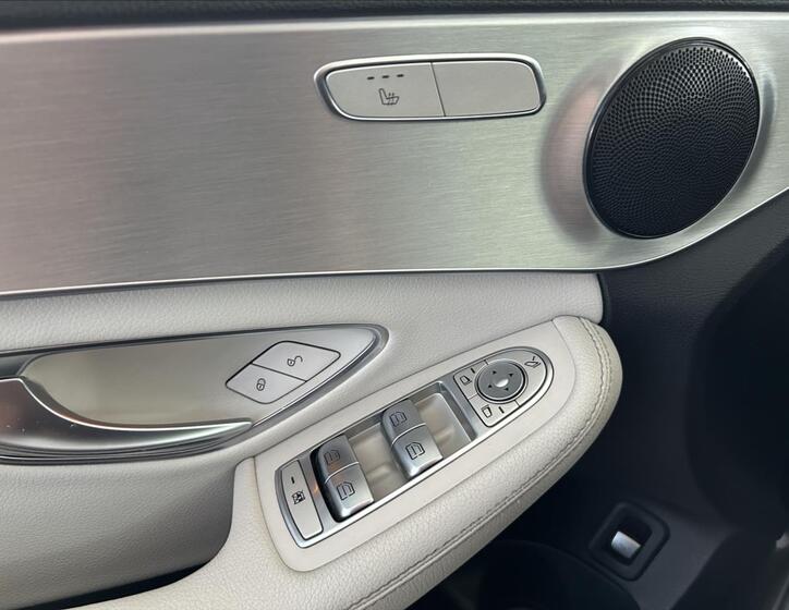 Mercedes-Benz Třídy C 9