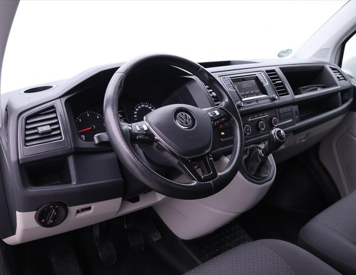 Volkswagen Caravelle 26