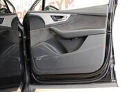Audi Q7 11