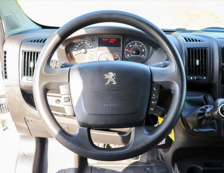 Peugeot Boxer 18