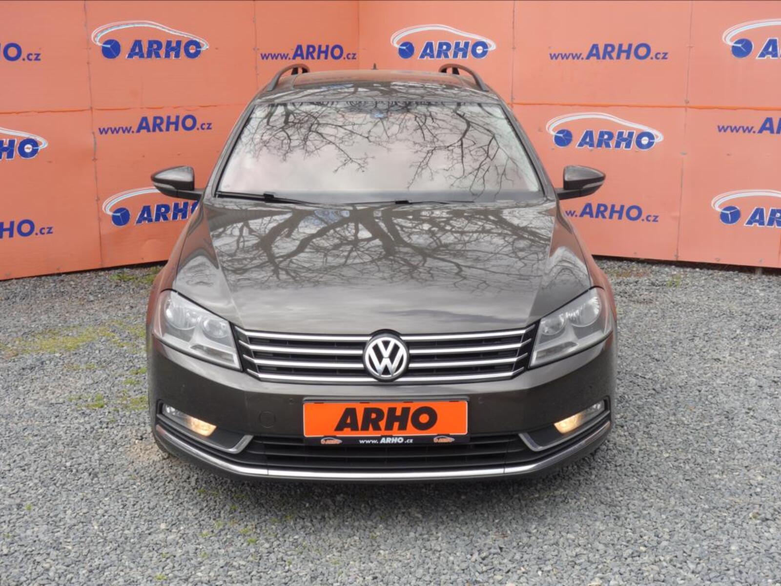 Volkswagen Passat 2