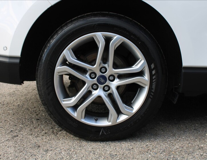 Ford Edge 39