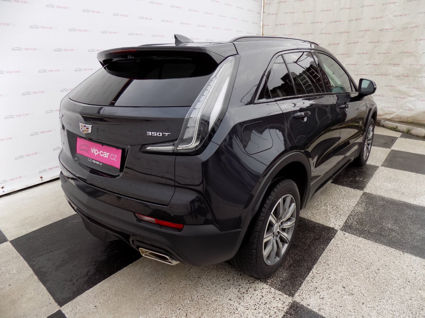 Cadillac XT4