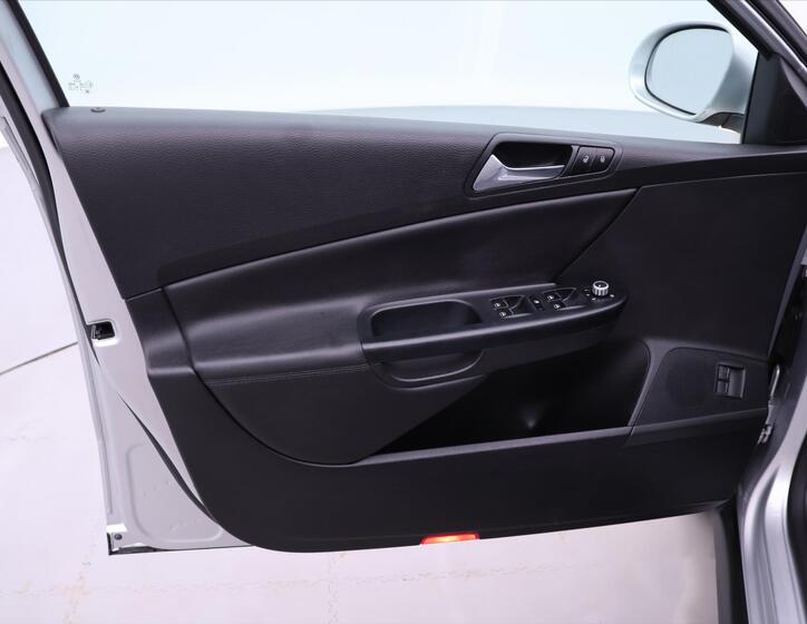 Volkswagen Passat 10