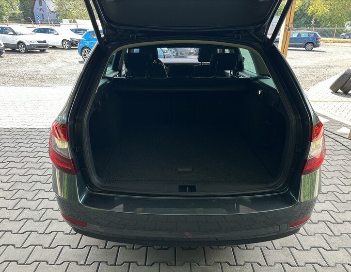 Škoda Octavia 16