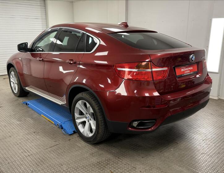 BMW X6 4