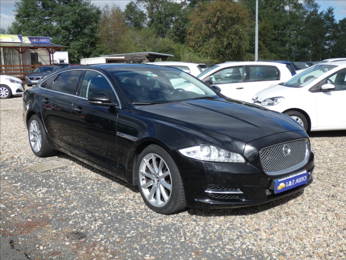 Jaguar XJ