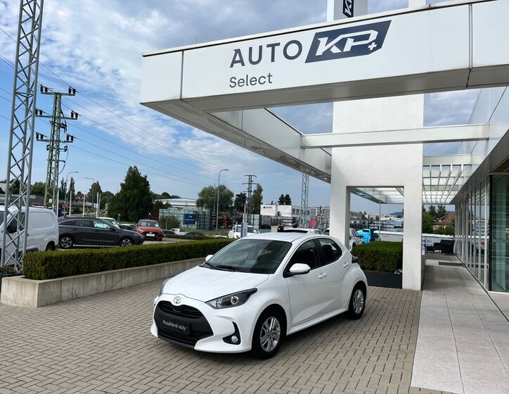 Toyota Yaris 1