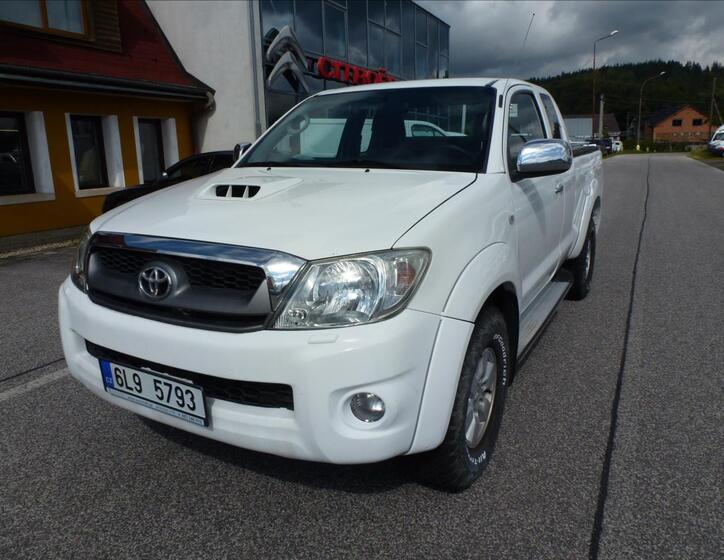 Toyota Hilux 3
