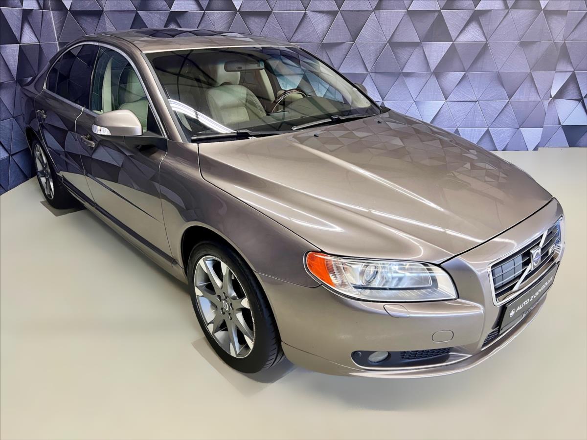 Volvo S80