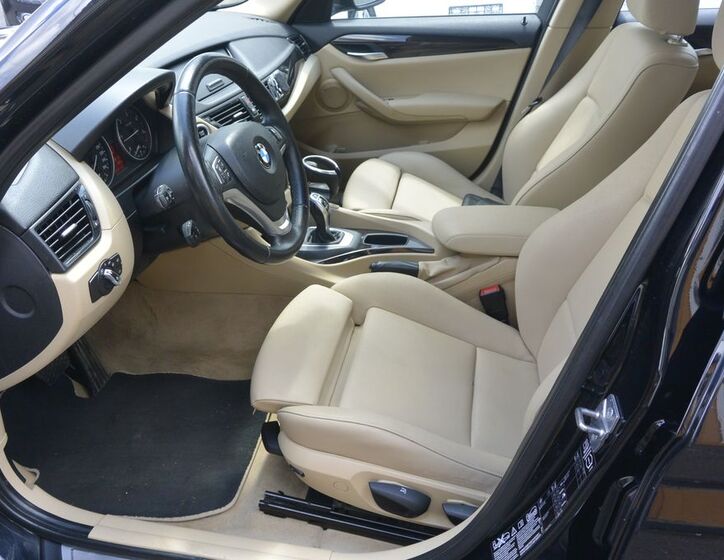 BMW X1 8