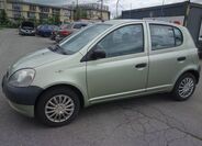 Toyota Yaris 1