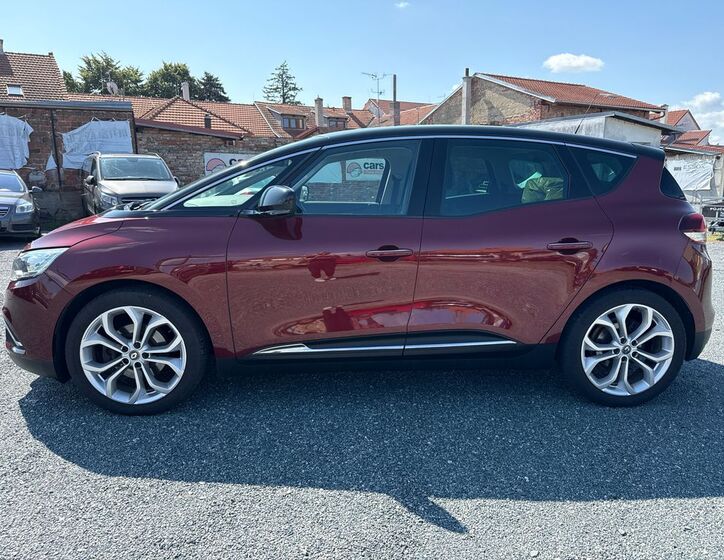 Renault Scénic 8