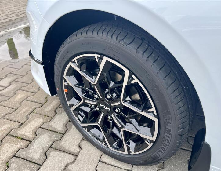 KIA Ceed 9