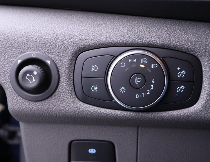Ford Transit 17