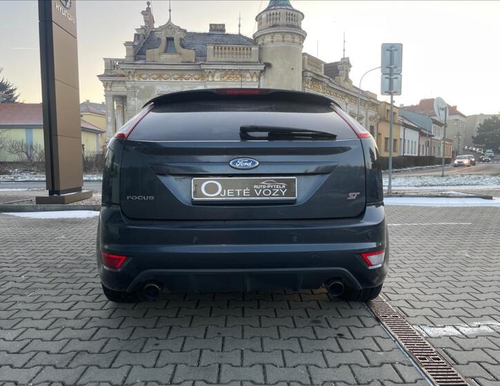 Ford Focus 5