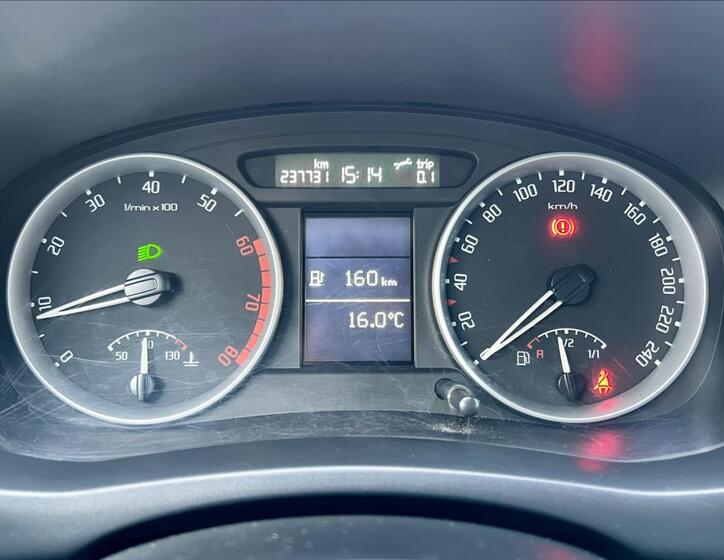 Škoda Roomster 23