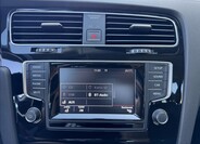 Volkswagen Golf 32