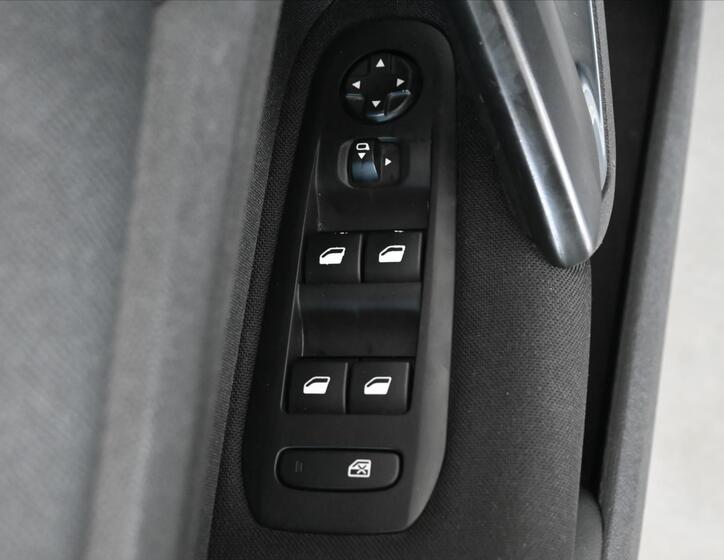 Peugeot 308 26