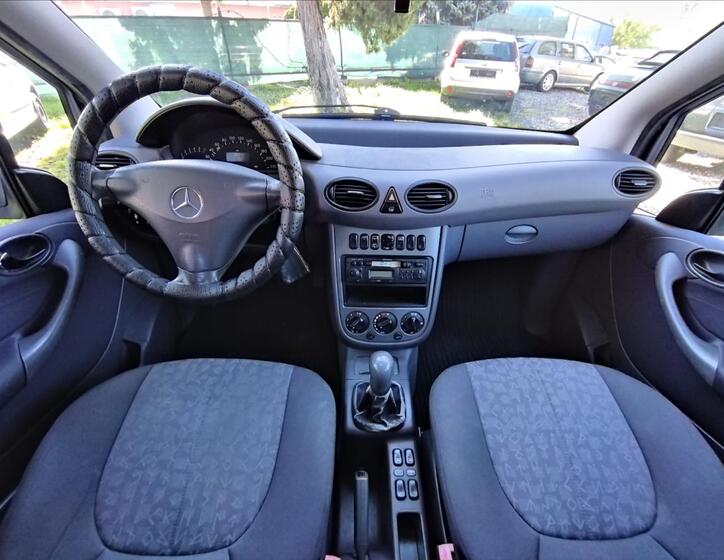 Mercedes-Benz Třídy A 12