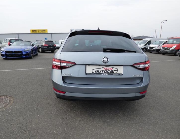 Škoda Superb 4