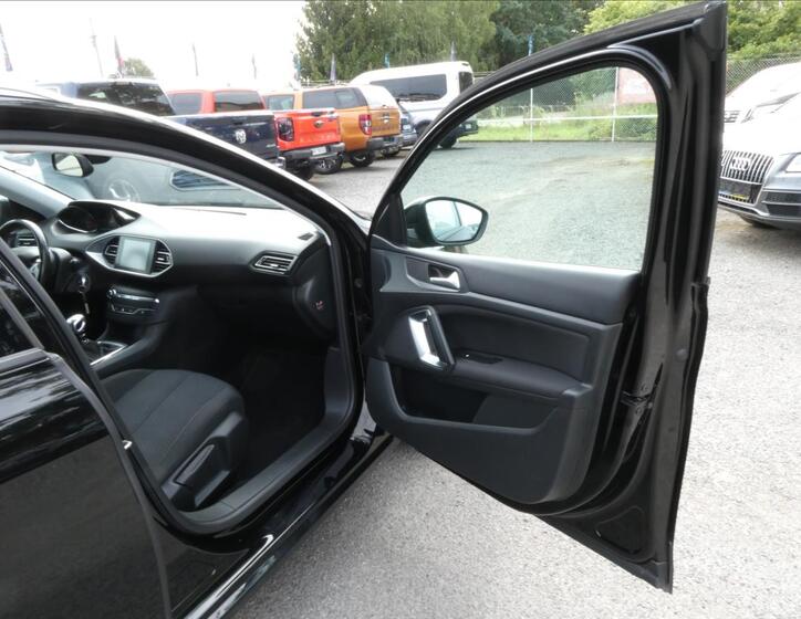Peugeot 308 23