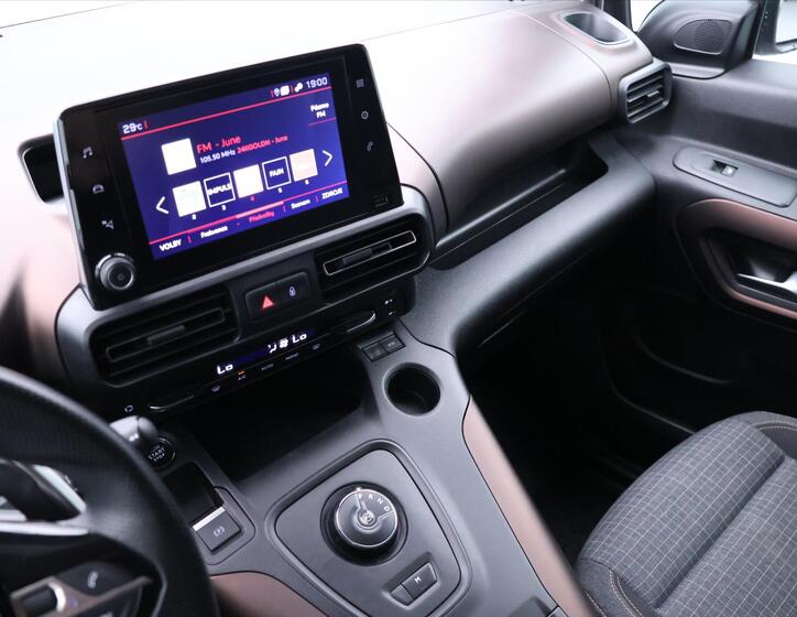 Peugeot Rifter 27