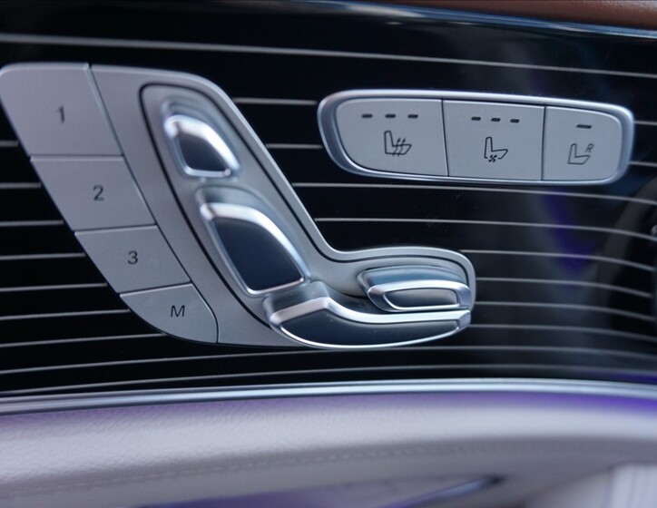 Mercedes-Benz Třídy E 15