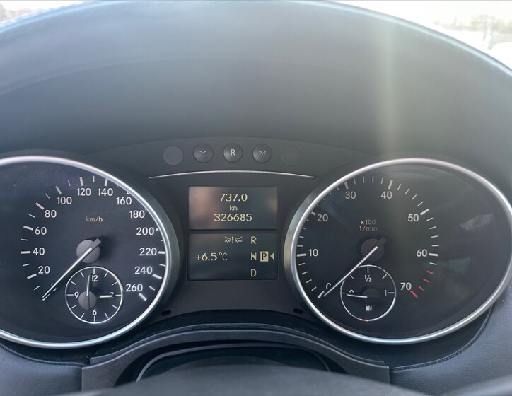 Mercedes-Benz GL 27