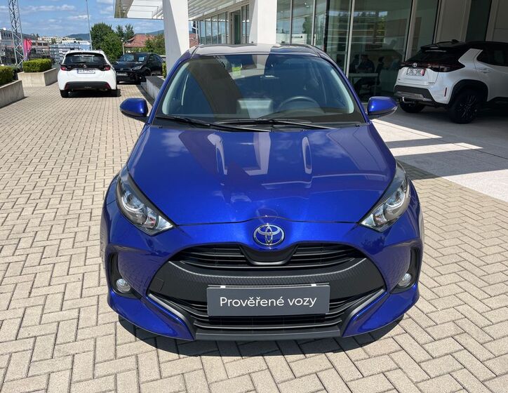 Toyota Yaris 9