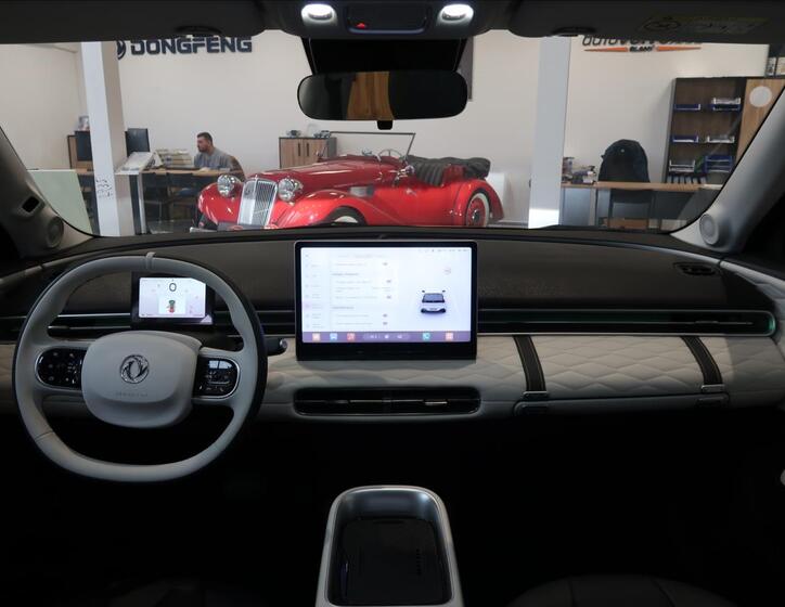 Dongfeng Box 18