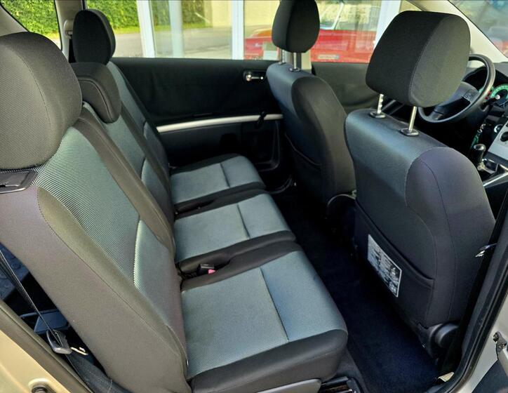Toyota Corolla 13