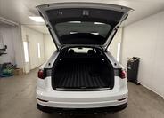 Audi Q8 28