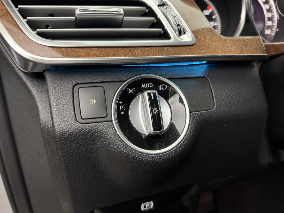 Mercedes-Benz Třídy E