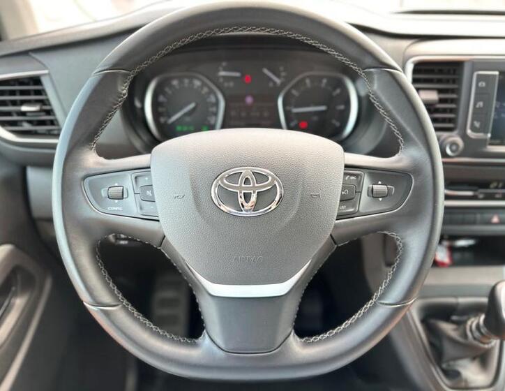 Toyota ProAce Verso 15